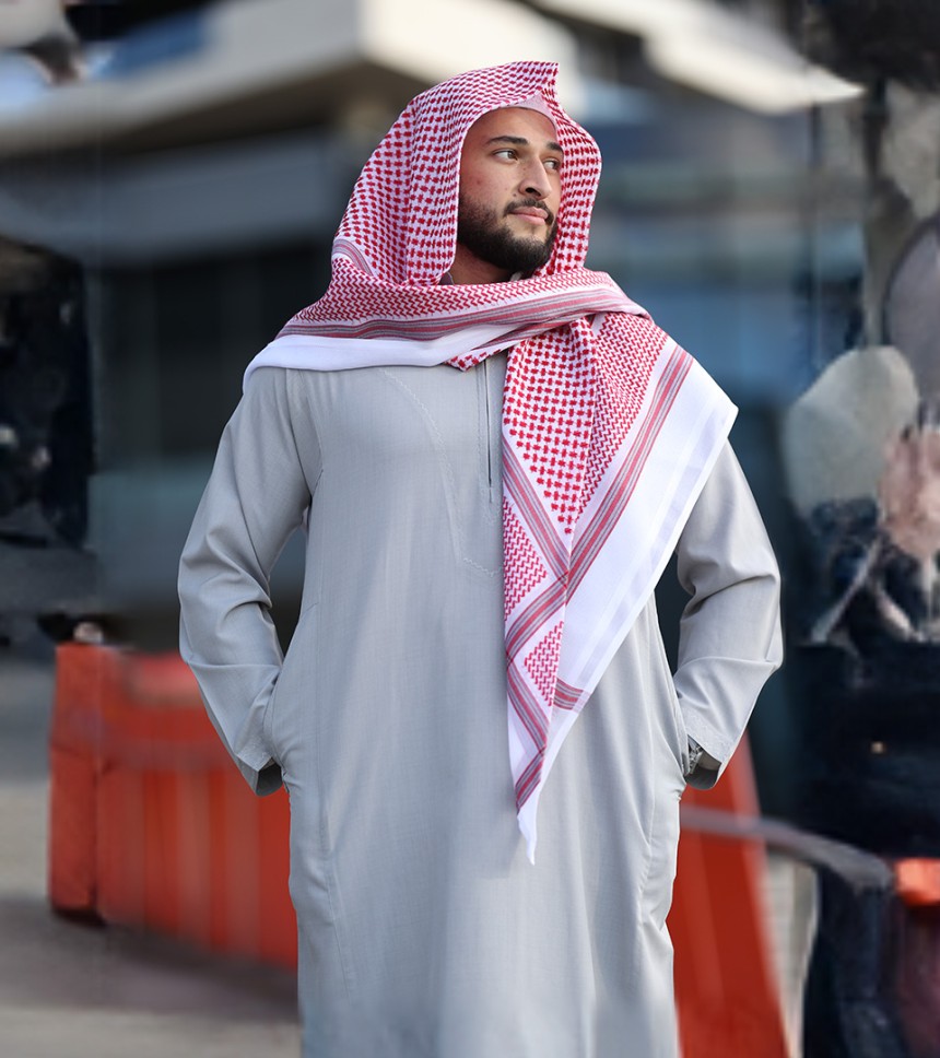 Tips for Choosing the Perfect Premium Men's Abaya for Every Occasion