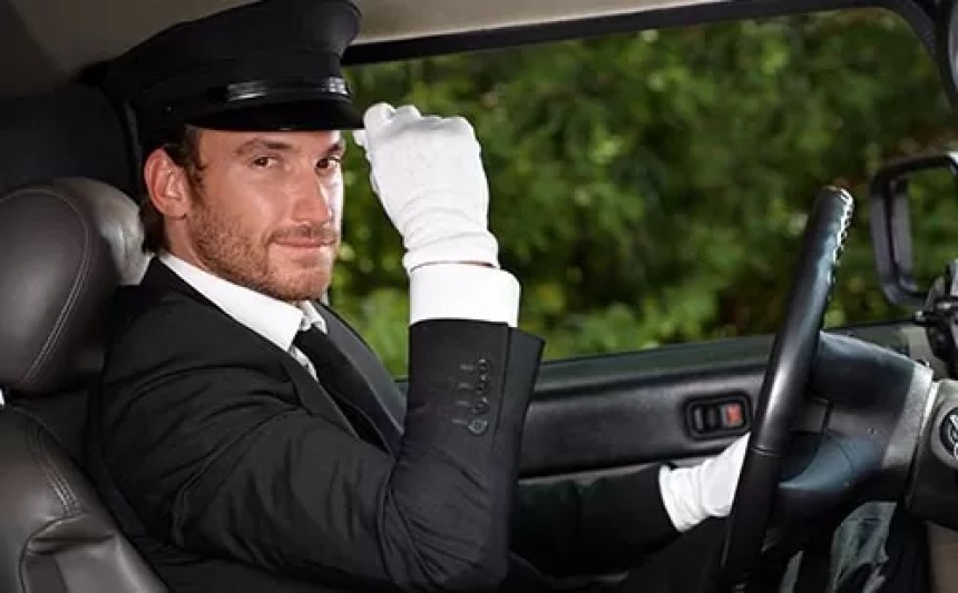 Tips To Elevate Your Event with Party Bus & Limousine Rentals